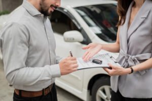 Carro reserva: entenda como funciona e quais as vantagens